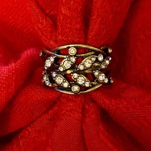 Premier Designs Limited Edition Laurel Ring Sz. 7 - NWT